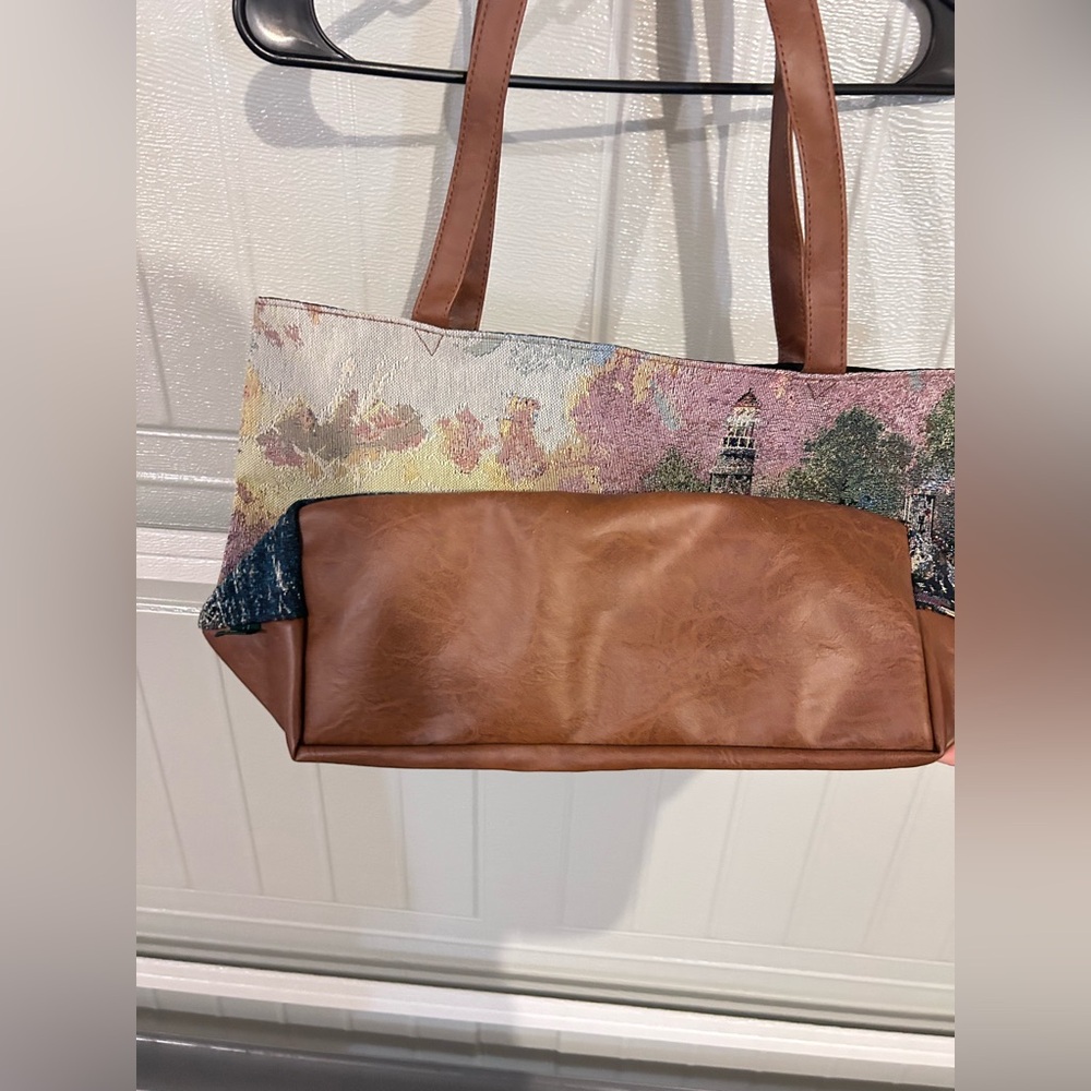 Thomas Kinkade Tapestry Coastal Scene Tote Bag with Brown Handles - Picture 2 of 5